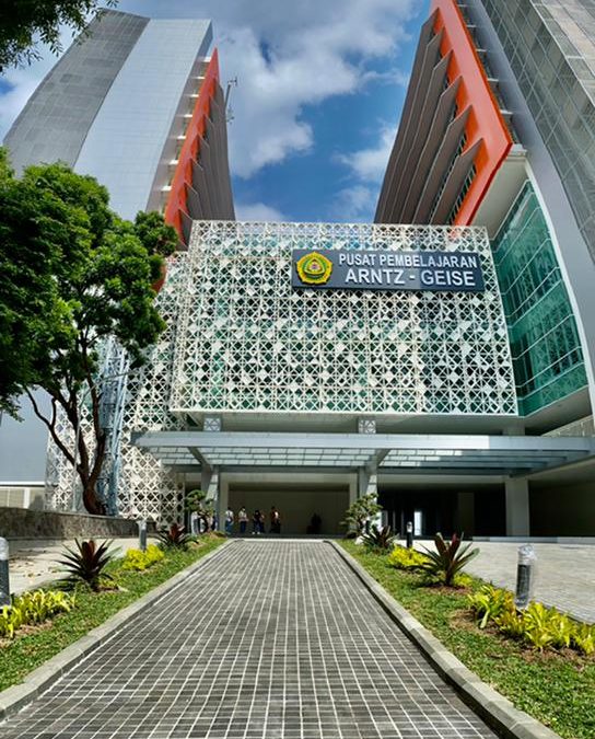 Program Studi Pendidikan Bahasa Inggris UNPAR Raih Peringkat Akreditasi “Baik” dari LAMDIK